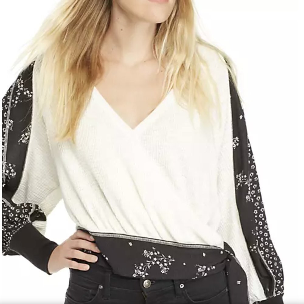 Free people auxton thermal wrap blouse women’s size small black white waist tie